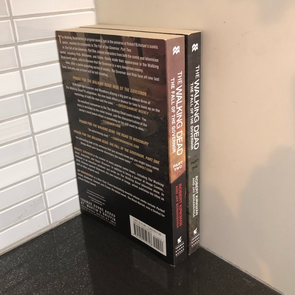 The Walking Dead: The Fall of the Governor Books 1 & 2 - Picture 5 of 8